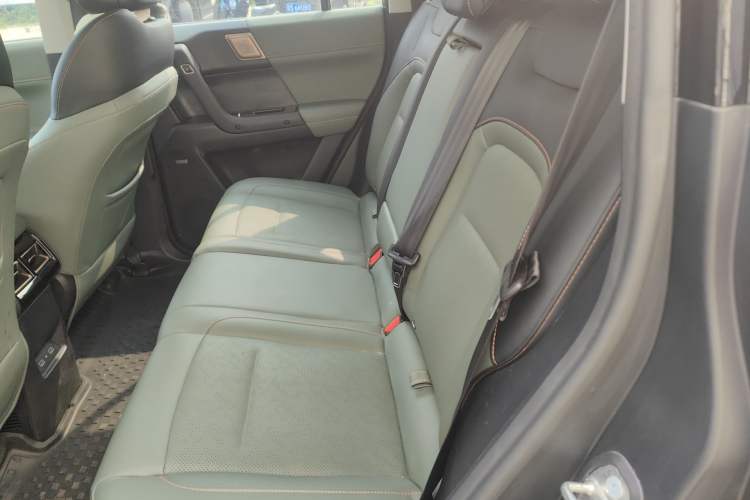 Used iCAR 03 2024 472km Four-Wheel Drive Long-Range Version Left Rear Seat