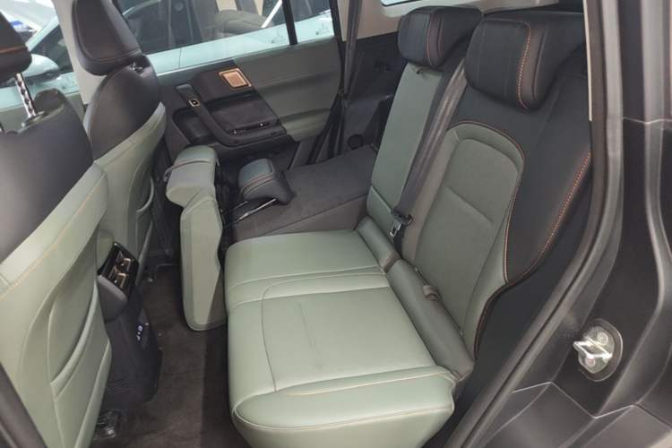 Used iCAR 03 2024 501km Two-Wheel Drive Long-Range Version Left Rear Seat