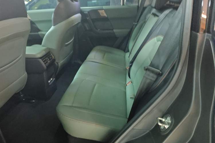Used iCAR 03 2024 401km Two-Wheel Drive Standard Advanced Version Left Rear Seat
