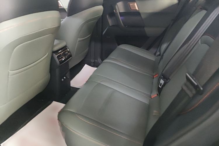Used iCAR 03 2024 501km Four-wheel Drive Long-Range Advanced Version Left Rear Seat