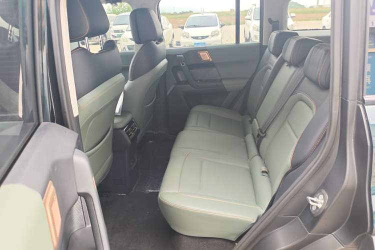 Used iCAR 03 2024 472km Four-Wheel Drive Long-Range Intelligent Advanced Version Left Rear Seat