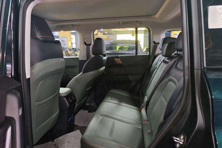 Used iCAR 03 2024 501km Two-Wheel Drive Long-Range Version Left Rear Seat