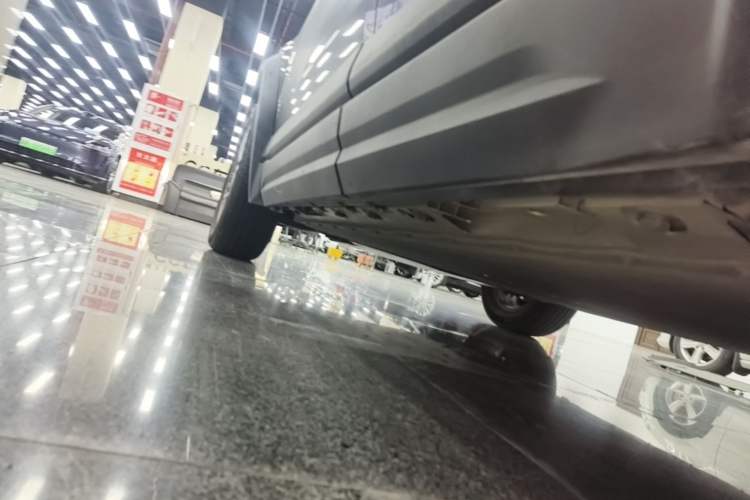 Used iCAR 03 2024 501km Two-Wheel Drive Long-Range Version Left Side Sill