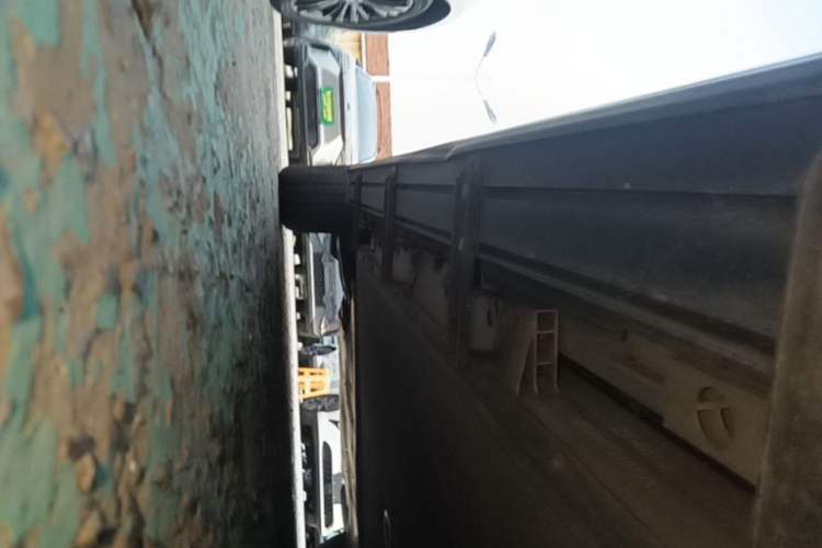 Used iCAR 03 2024 401km Two-Wheel Drive Standard Advanced Version Left Side Sill