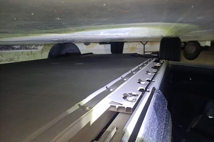 Used iCAR 03 2024 472km Four-Wheel Drive Long-Range Version Left Side Sill
