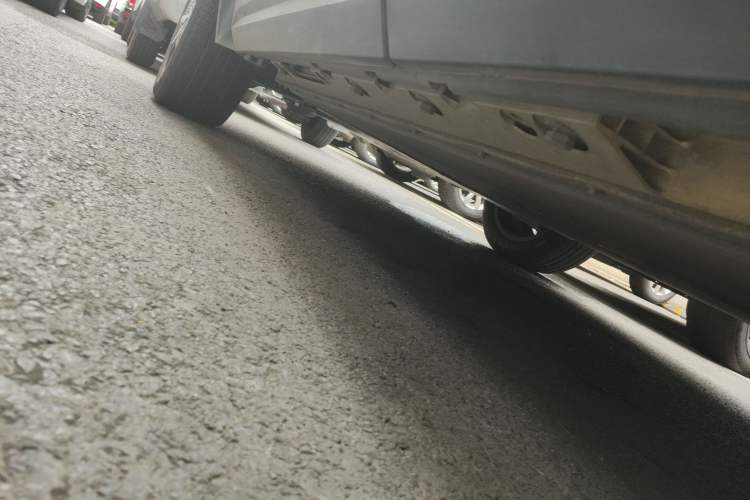 Used iCAR 03 2024 472km Four-Wheel Drive Long-Range Smart Enjoyment Version Left Side Sill