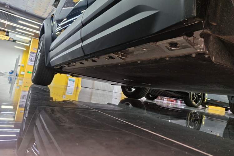 Used iCAR 03 2024 501km Two-Wheel Drive Long-Range Version Left Side Sill