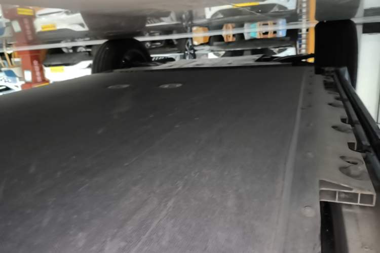 Used iCAR 03 2024 472km Four-Wheel Drive Long-Range Version Left Side Sill