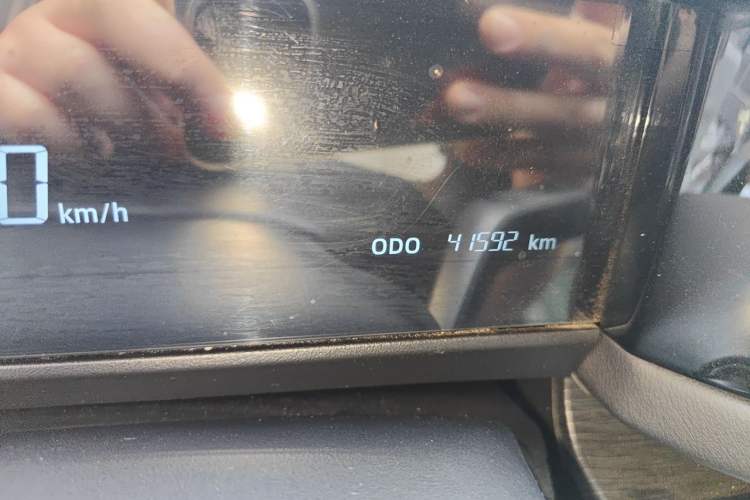 Used iCAR 03 2024 501km Two-Wheel Drive Long-Range Version Odometer Close Up