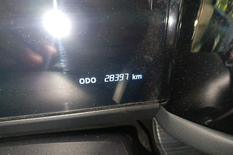 Used iCAR 03 2024 501km Two-Wheel Drive Long-Range Version Odometer Close Up