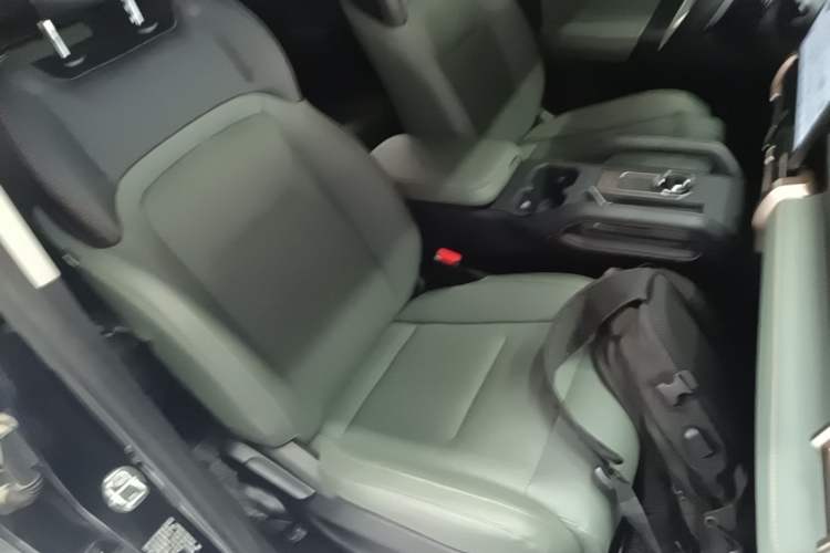 Used iCAR 03 2024 472km Four-Wheel Drive Long-Range Version Right Front Seat