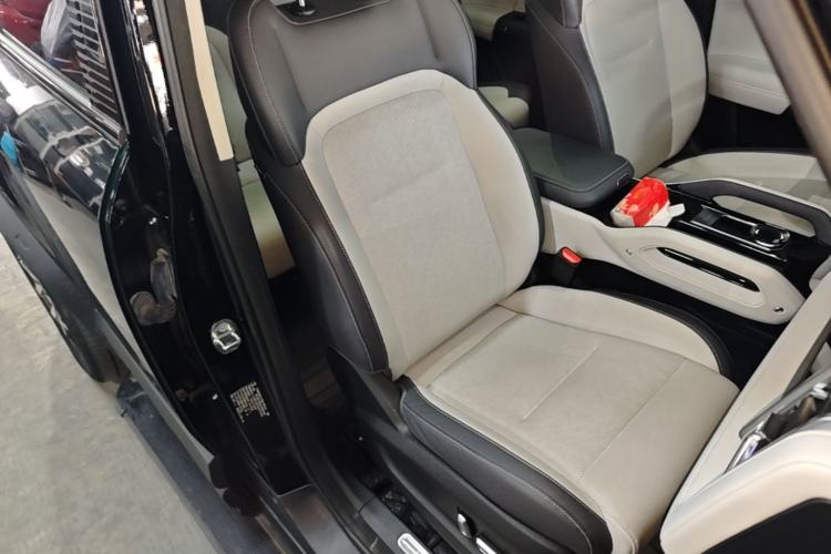 Used iCAR 03 2024 472km Four-Wheel Drive Long-Range Intelligent Advanced Version Right Front Seat