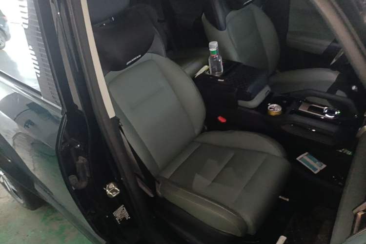 Used iCAR 03 2024 472km Four-Wheel Drive Long-Range Version Right Front Seat