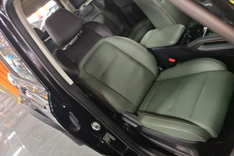 Used iCAR 03 2024 501km Two-Wheel Drive Long-Range Version Right Front Seat