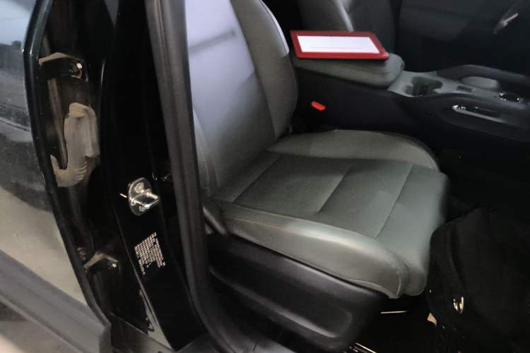 Used iCAR 03 2024 472km Four-Wheel Drive Long-Range Version Right Front Seat