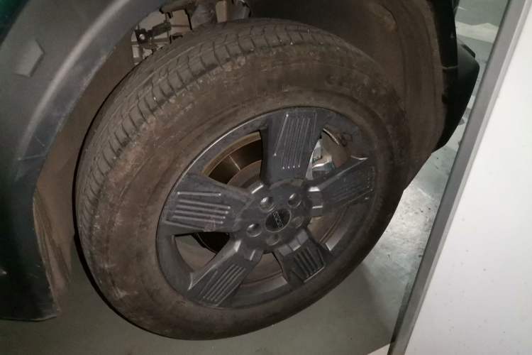 Used iCAR 03 2024 501km Two-Wheel Drive Long-Range Version Right Front Wheel Hub
