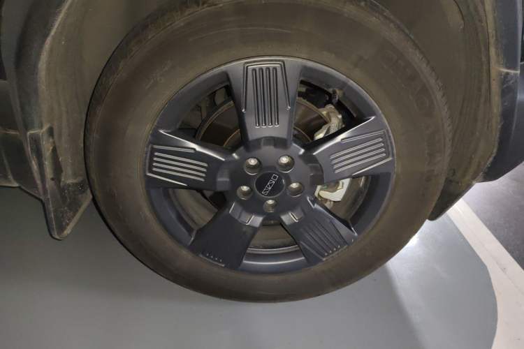 Used iCAR 03 2024 501km Two-Wheel Drive Long-Range Version Right Front Wheel Hub