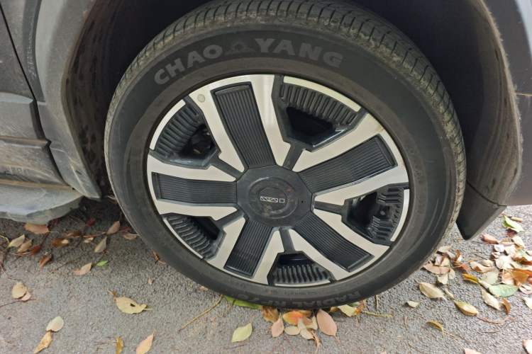 Used iCAR 03 2024 501km Four-wheel Drive Long-range Intelligent Driving Edition Right Front Wheel Hub