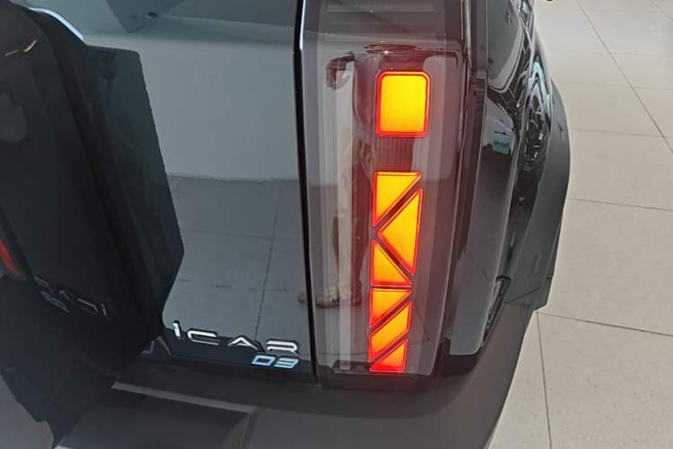 Used iCAR 03 2024 501km Two-Wheel Drive Long-Range Version Right Rear Taillight