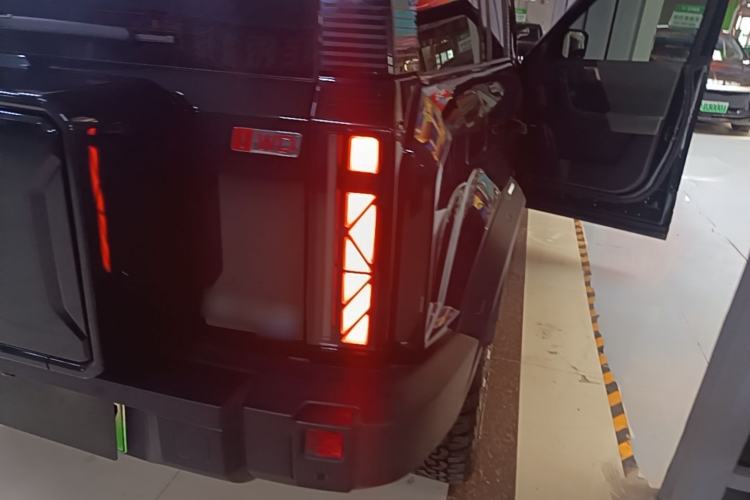 Used iCAR 03 2024 501km Four-wheel Drive Long-Range Advanced Version Right Rear Taillight