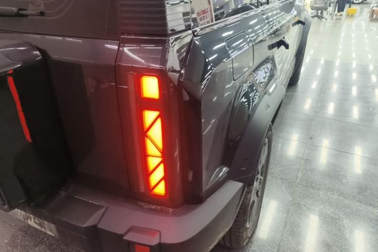 Used iCAR 03 2024 501km Two-Wheel Drive Long-Range Version Right Rear Taillight