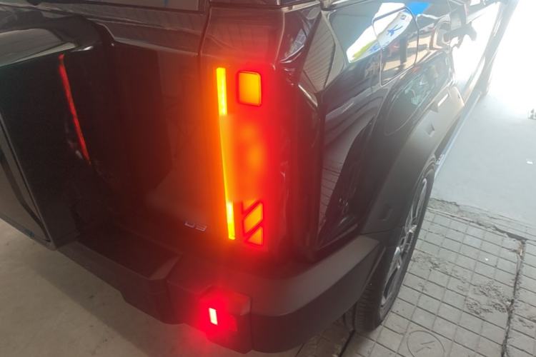 Used iCAR 03 2024 501km Two-Wheel Drive Long-Range Version Right Rear Taillight
