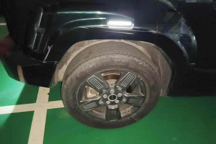 Used iCAR 03 2024 501km Range Two-Wheel Drive Long-Range Smart Trend Edition Right Rear Wheel Hub