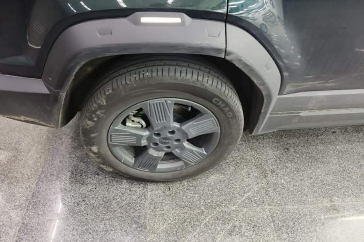 Used iCAR 03 2024 501km Two-Wheel Drive Long-Range Version Right Rear Wheel Hub