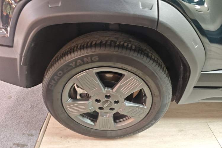 Used iCAR 03 2024 401km Two-Wheel Drive Standard Advanced Version Right Rear Wheel Hub