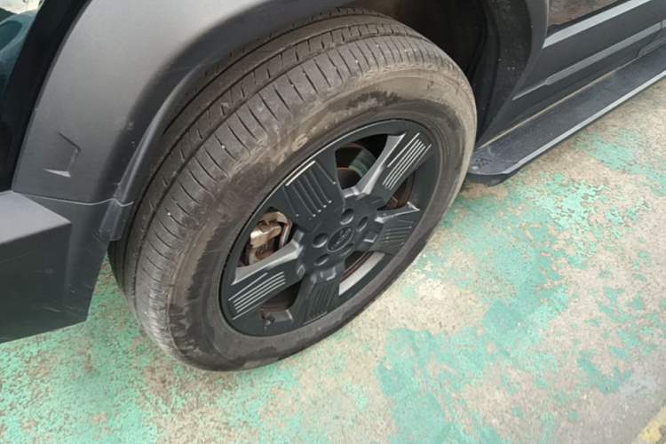 Used iCAR 03 2024 401km Two-Wheel Drive Standard Advanced Version Right Rear Wheel Hub