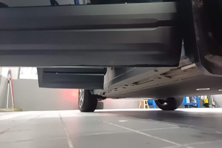 Used iCAR 03 2024 472km Four-Wheel Drive Long-Range Version Right Side Sill