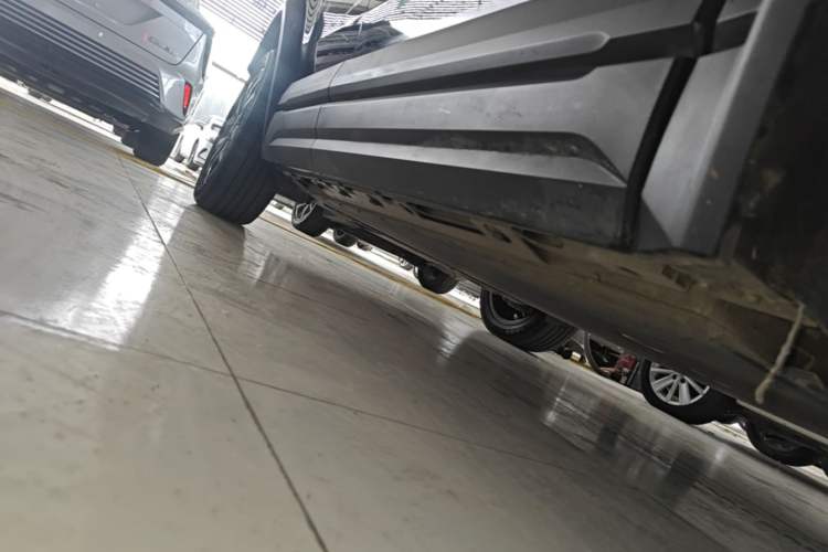 Used iCAR 03 2024 472km Four-Wheel Drive Long-Range Version Right Side Sill
