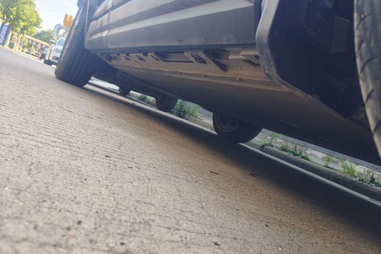 Used iCAR 03 2024 401km Two-Wheel Drive Standard Advanced Version Right Side Sill