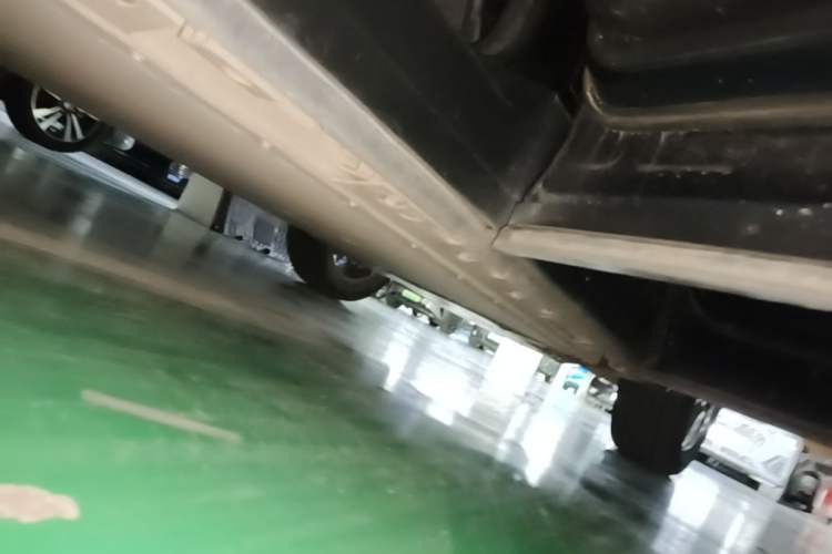 Used iCAR 03 2024 501km Range Two-Wheel Drive Long-Range Smart Trend Edition Right Side Sill