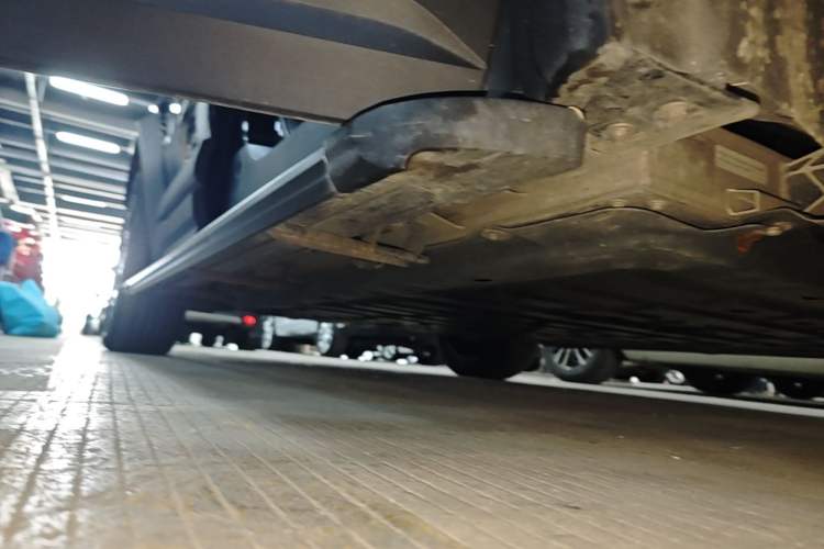 Used iCAR 03 2024 472km Four-Wheel Drive Long-Range Intelligent Advanced Version Right Side Sill