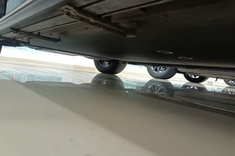Used iCAR 03 2024 501km Two-Wheel Drive Long-Range Version Right Side Sill