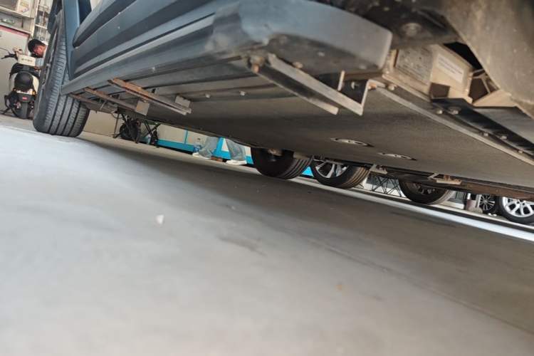 Used iCAR 03 2024 501km Two-Wheel Drive Long-Range Version Right Side Sill