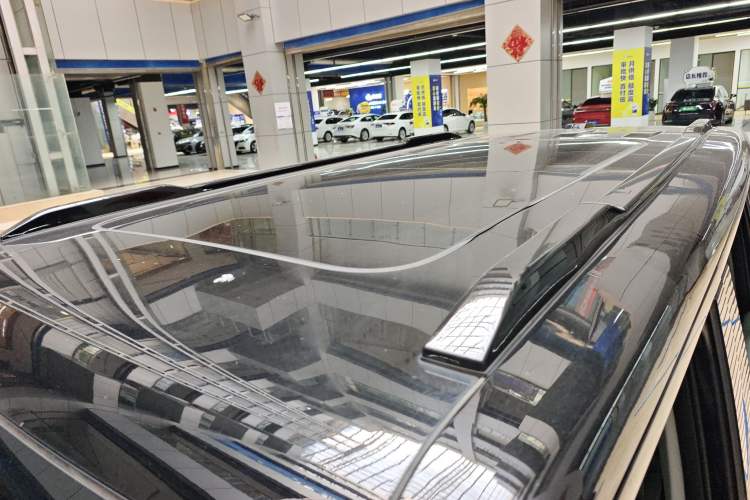 Used iCAR 03  Roof