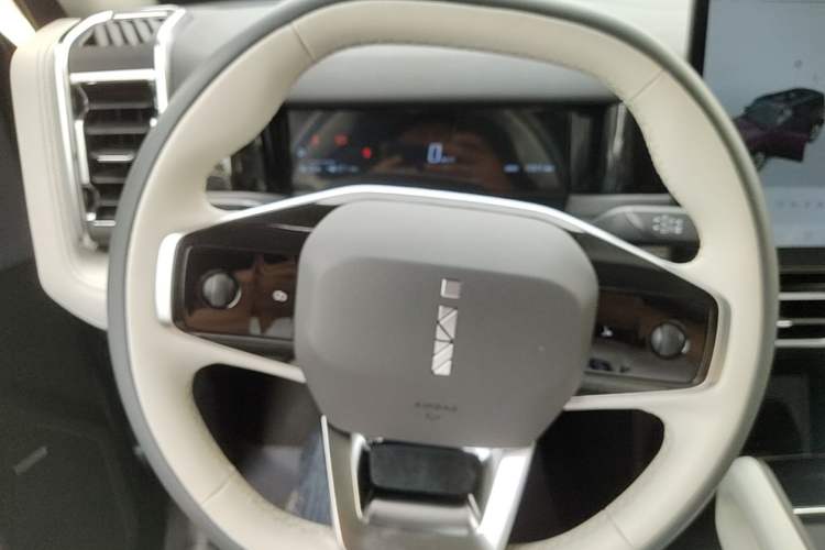 Used iCAR 03 2024 401km Two-Wheel Drive Standard Edition Steering Wheel
