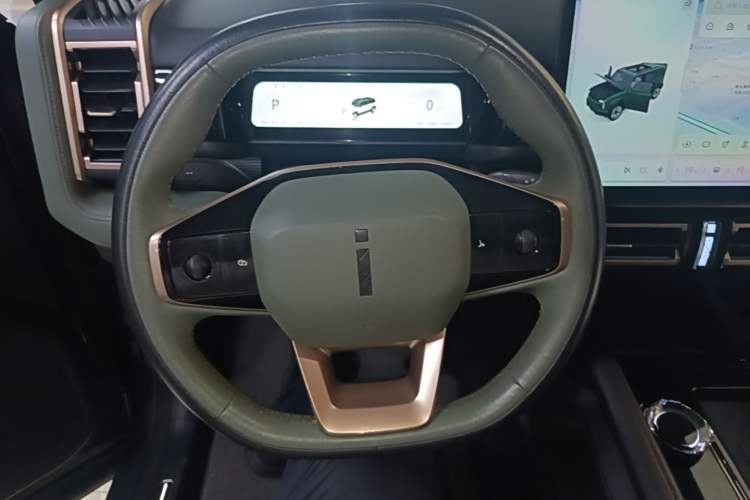 Used iCAR 03 2024 501km Four-wheel Drive Long-Range Advanced Version Steering Wheel