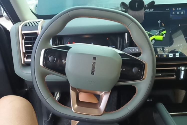 Used iCAR 03 2024 401km Two-Wheel Drive Standard Advanced Version Steering Wheel
