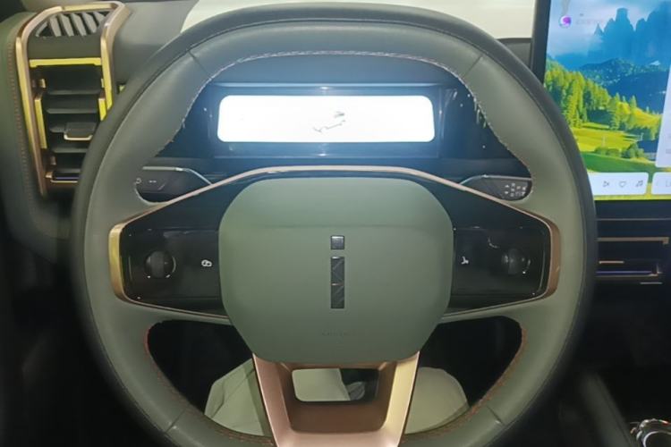 Used iCAR 03 2024 501km Four-wheel Drive Long-Range Advanced Version Steering Wheel