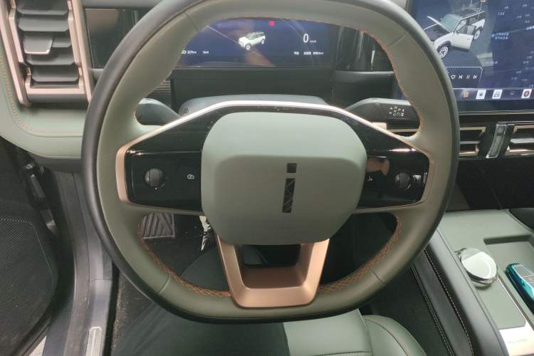 Used iCAR 03 2024 472km Four-Wheel Drive Long-Range Smart Enjoyment Version Steering Wheel