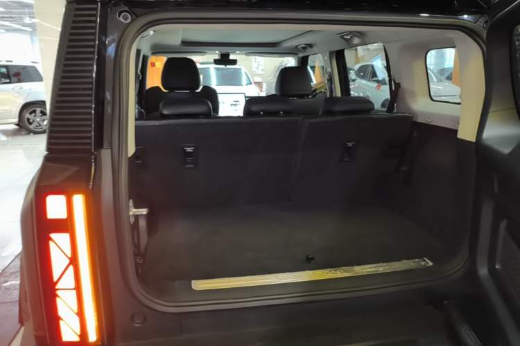 Used iCAR 03 2024 472km Four-Wheel Drive Long-Range Version Trunk