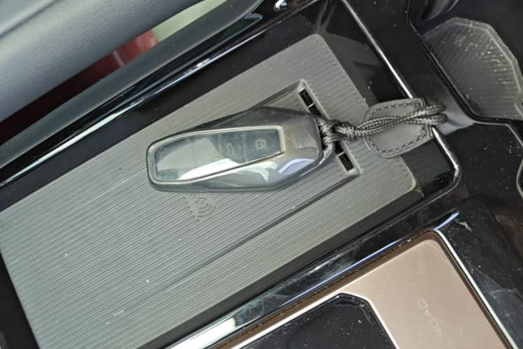 Used iCAR 03 2024 472km Four-Wheel Drive Long-Range Version Vehicle Key