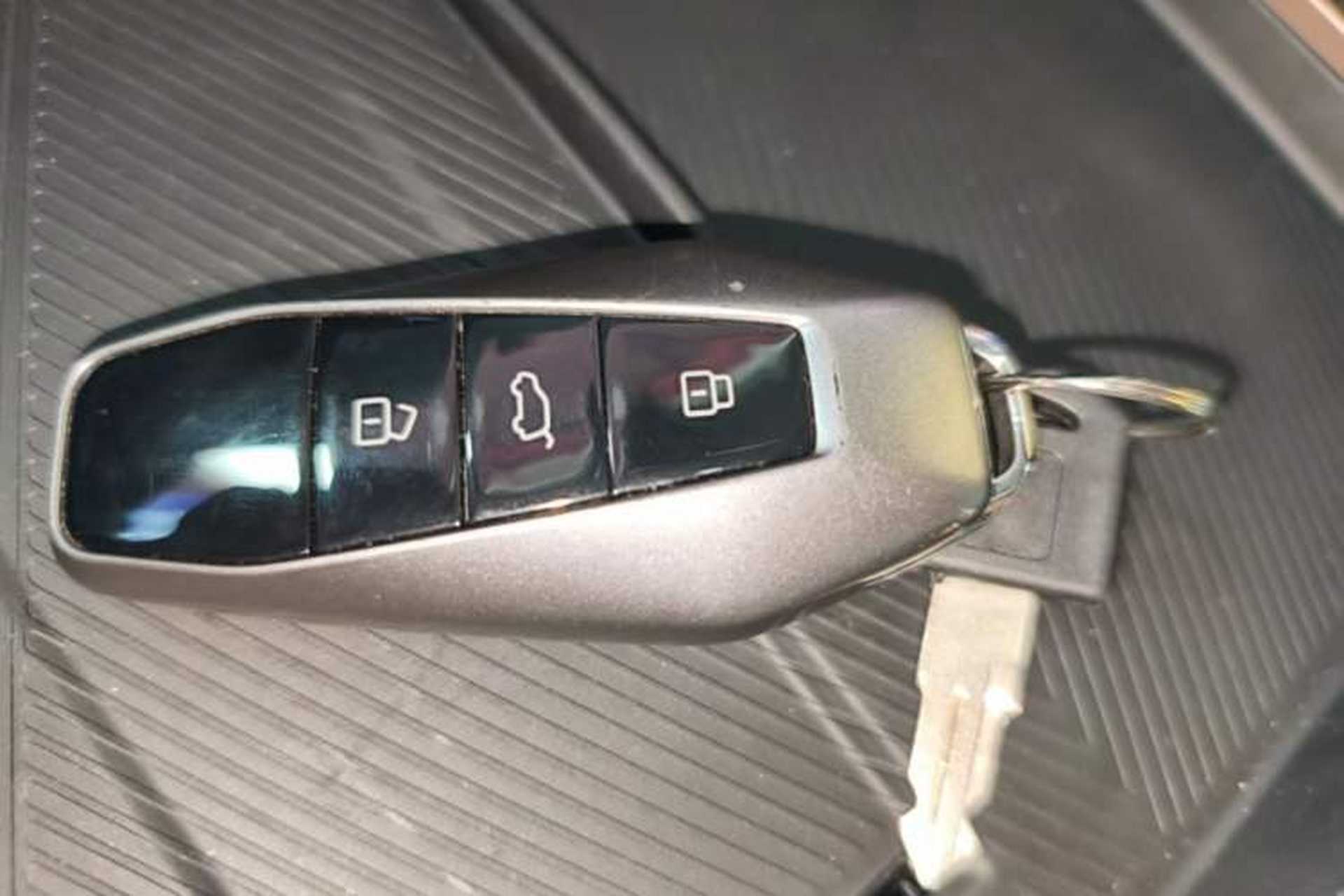 Used iCAR 03 2024 501km Two-Wheel Drive Long-Range Version Vehicle Key