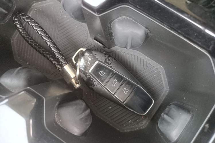 Used iCAR 03 2024 501km Two-Wheel Drive Long-Range Yuechao Edition Vehicle Key