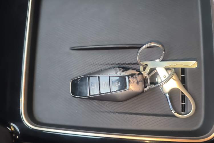 Used iCAR 03 2024 401km Two-Wheel Drive Standard Advanced Version Vehicle Key