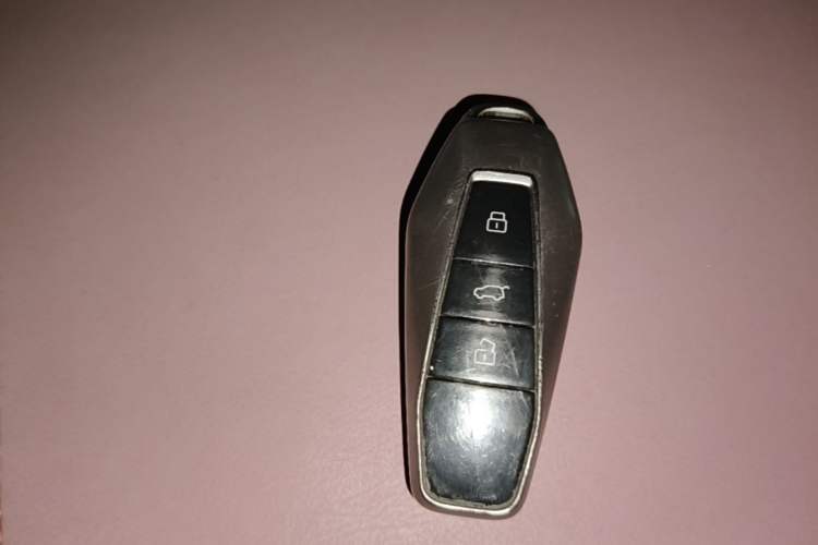 Used iCAR 03 2024 501km Range Two-Wheel Drive Long-Range Smart Trend Edition Vehicle Key