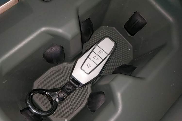 Used iCAR 03 2024 501km Four-wheel Drive Long-Range Advanced Version Vehicle Key